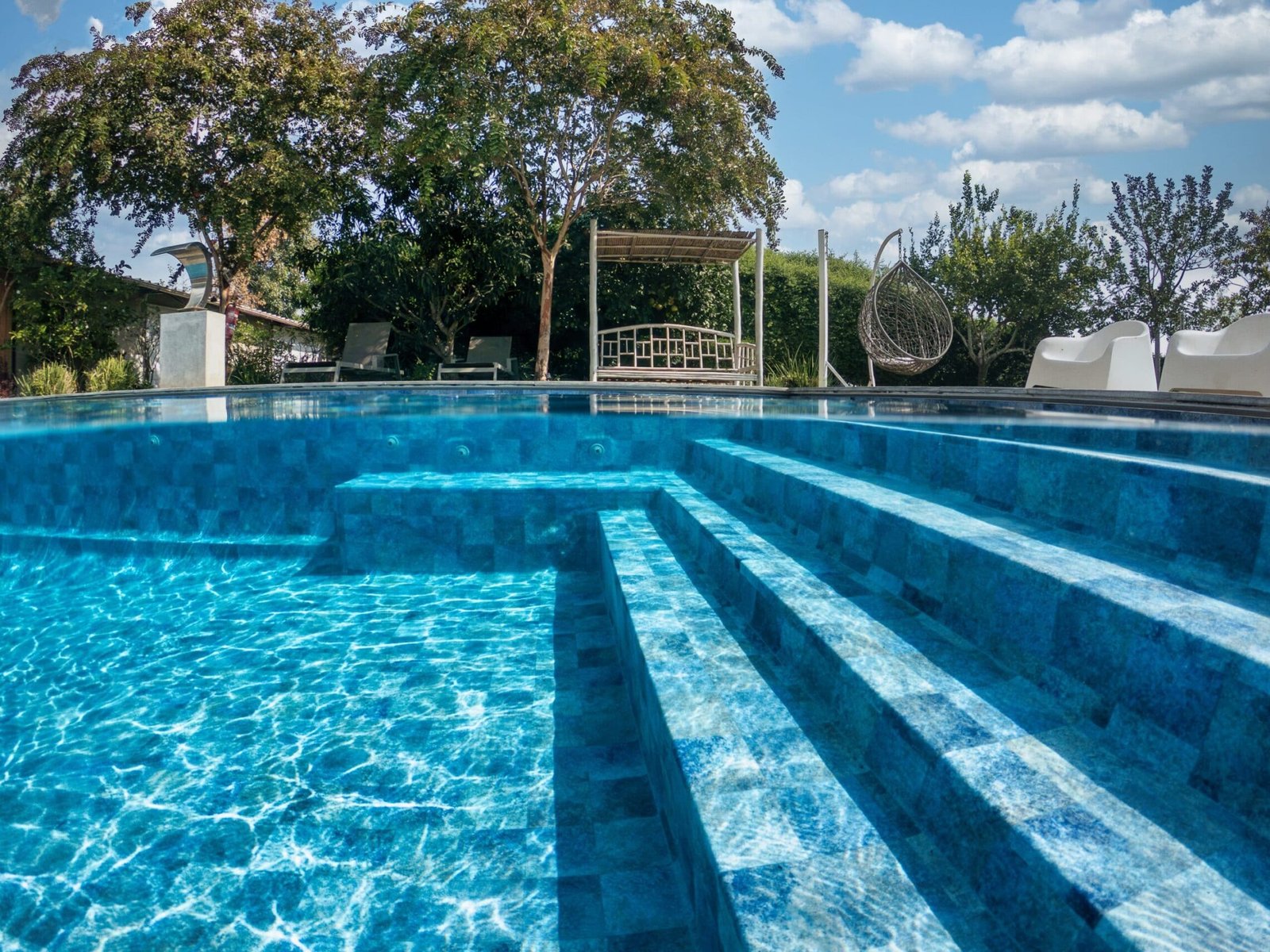 C:DCIM100GOPROGOPR3987.GPR